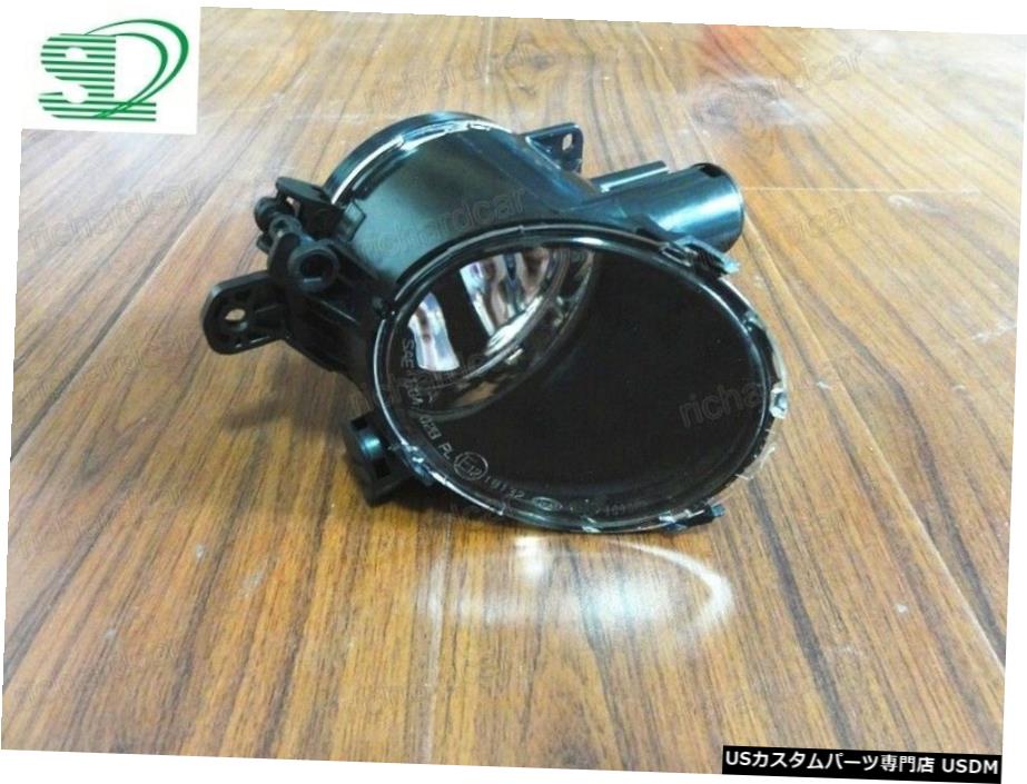 VOLVO S80 2007年から2012年のために1PC左31213101フォグライトランプ駆動アッシーW / O電球 1PC Left 31213101 Fog Light Driving Lamp Assy W/O bulb for VOLVO S80 2007-2012 【並行輸入品】