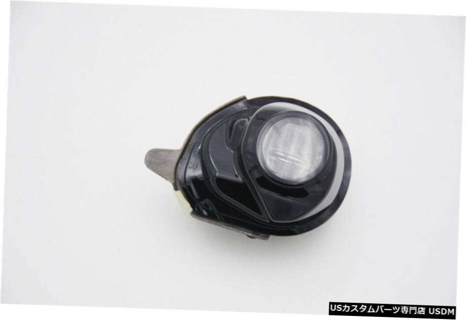 2017 2018マツダ3アクセラ用1PCS RHフロントバンパーフォグライトランプ照明 1PCS RH Front Bumper Fog light lamp Lighting for 2017 2018 Mazda 3 Axela 【並行輸入品】