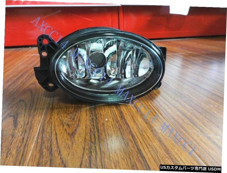 07-09メルセデスベンツW211 Eクラス/ 09-10 G-ワゴンクリアフォグランプRH右側 07-09 Mercedez Benz W211 E-Class/09-10 G-Wagon Clear Fog Lights RH Right side 【並行輸入品】