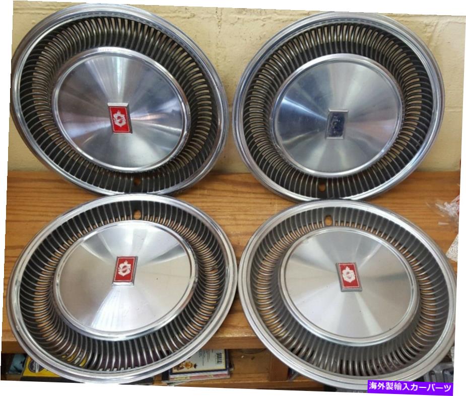 Wheel Covers Set of 4 1977 - 1979オールズモビル九十八15 "ホイールは4 NOSのホイールキャップ4051セットをカバー 1977 - 1979 Oldsmobile Ninety Eight 15 " Wheel Covers Hubcaps 4051 Set of 4 NOS 【並行輸入品】｜カスタムパーツ WORLD倉庫