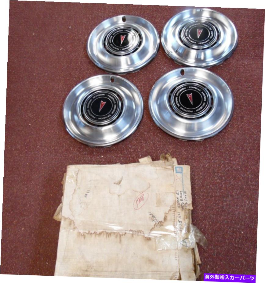 Wheel Covers Set of 4 4 1975 1976 FIREBIRD LEMANS BONNE MのNOS PONTIAC DELUXEホイールカバーSET NOS PONTIAC DELUXE WHEEL COVER SET OF 4 1975 1976 FIREBIRD LEMANS BONNE m 【並行輸入品】