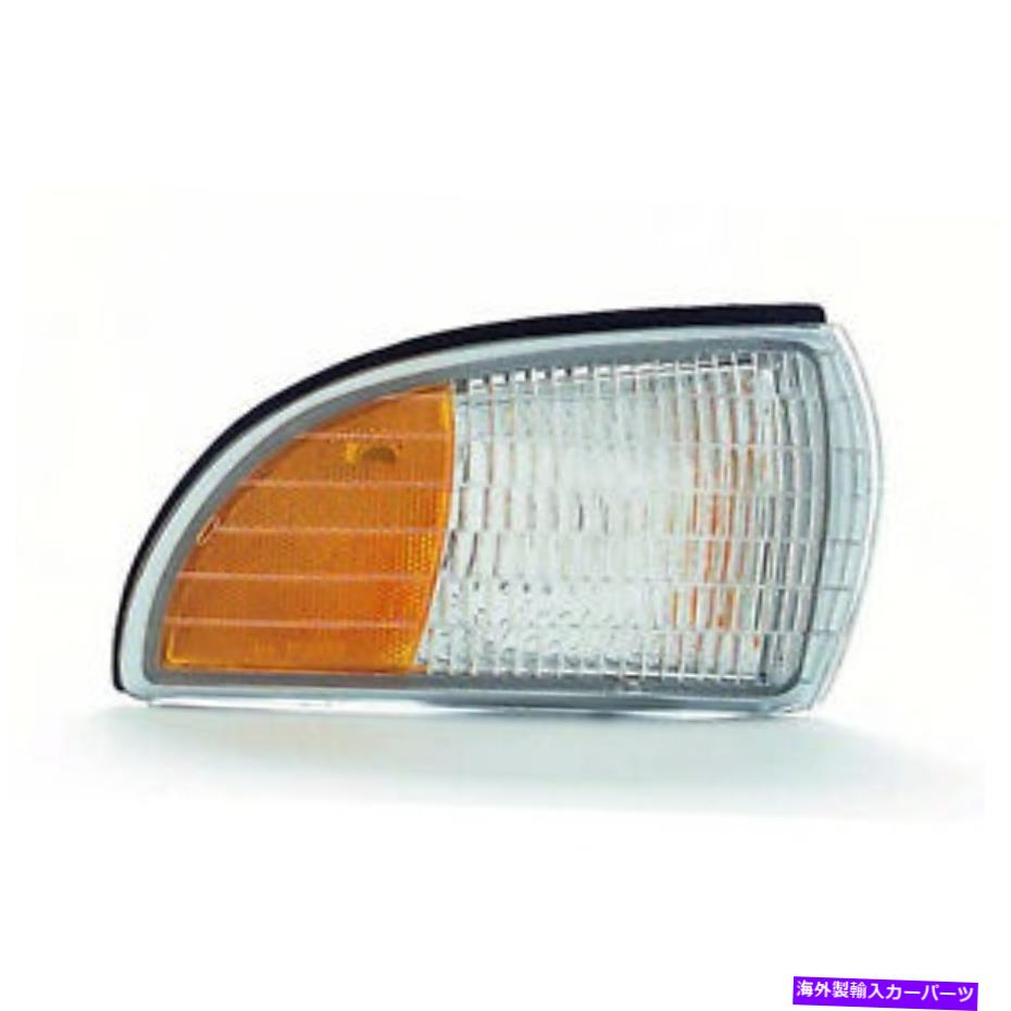Side Marker GM2551146の助手席側FRONT SIDE MARKER LIGHT ASSEMBLY GM2551146 PASSENGER SIDE FRONT SIDE MARKER LIGHT ASSEMBLY 【並行輸入品】