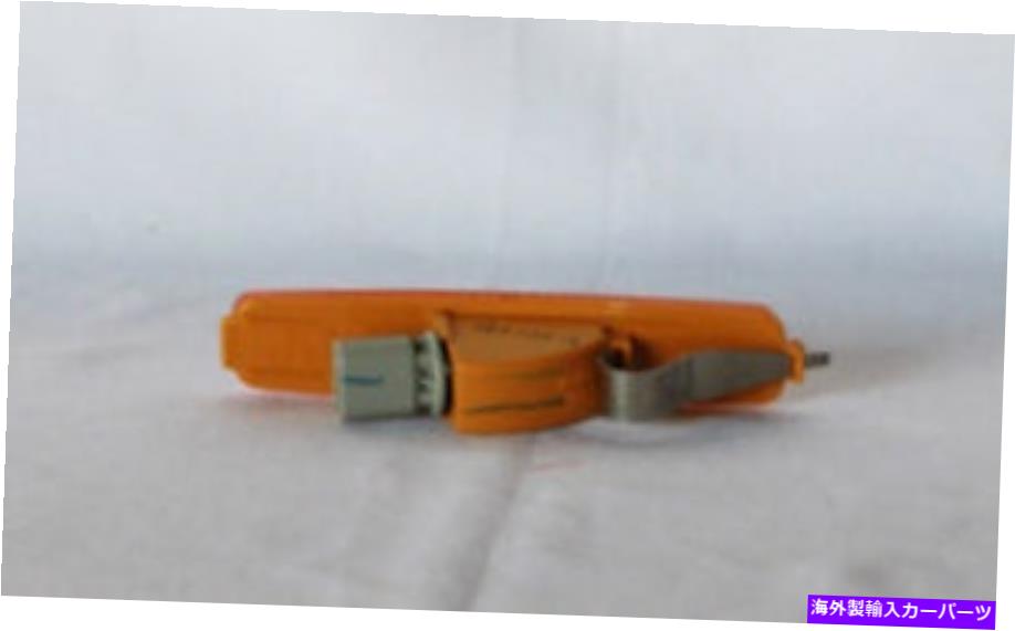 Side Marker サイドマーカーライトアセンブリ左、右TYC 12-5165-00フィット01-06ヒュンダイエラントラ Side Marker Light Assembly Left,Right TYC 12-5165-00 fits 01-06 Hyundai Elantra 【並行輸入品】