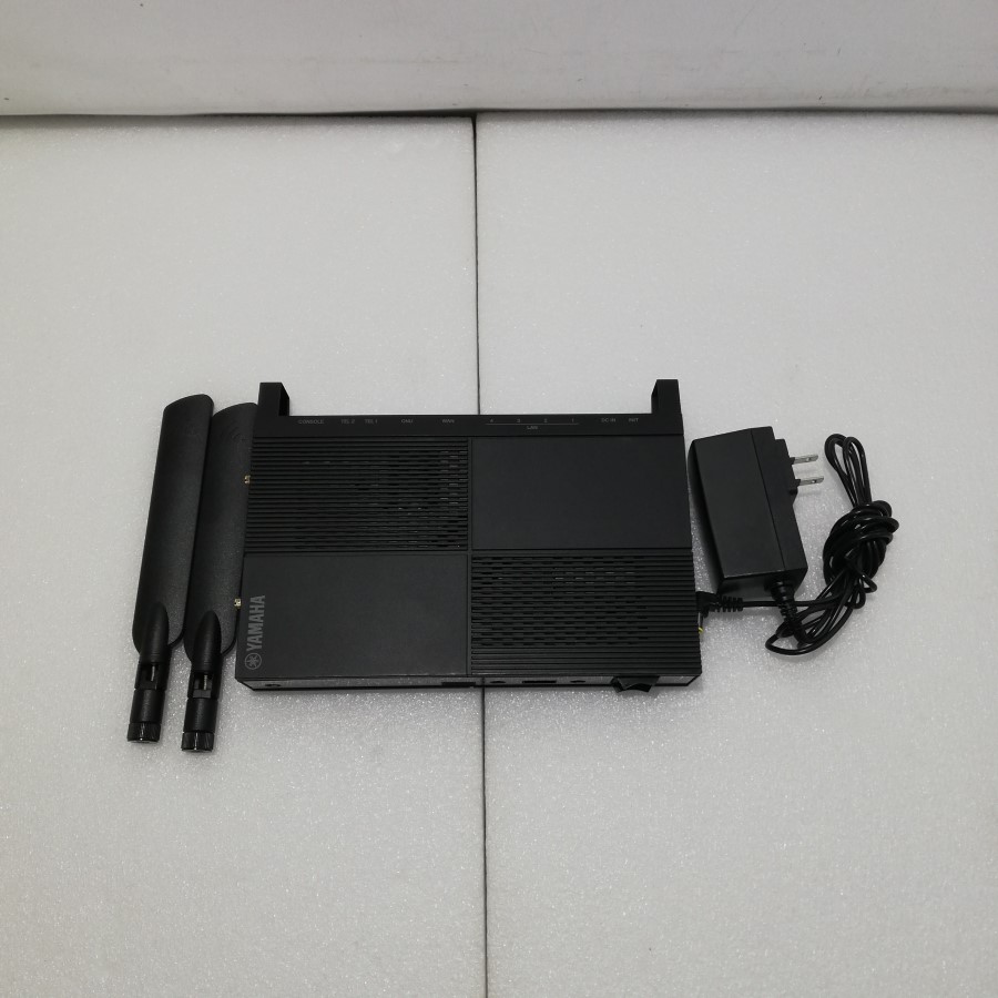 【やや傷あり 見せ掛け思わしい】ヤマハ YAMAHA  LTEメモリアクセスVoIPルータ NVR700W すべり出し化済み★内蔵無線電話ワイドエリアネットワーク（LTE/3G）を積み上げるしIPsecにも相応うしたオールインワンVoIPルータのフラッグシップモデル
