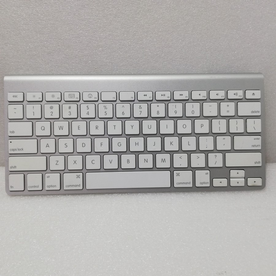 Apple 純正 Wireless Keyboard MC184J 楽天市場】【中古】Apple アップル 純正 Wireless Keyboard (JIS