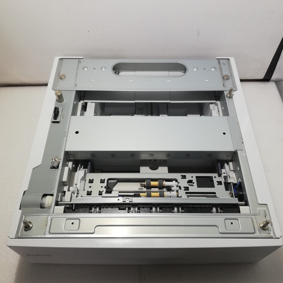 EPSON LPA3CZ1C12 増設1段テープ社会的単位 相応う機種：  LP-S8160 / LP-S7160 / LP-S6160 / LP-M8160 / LP-M8040 つづき物 Model：L651BC1