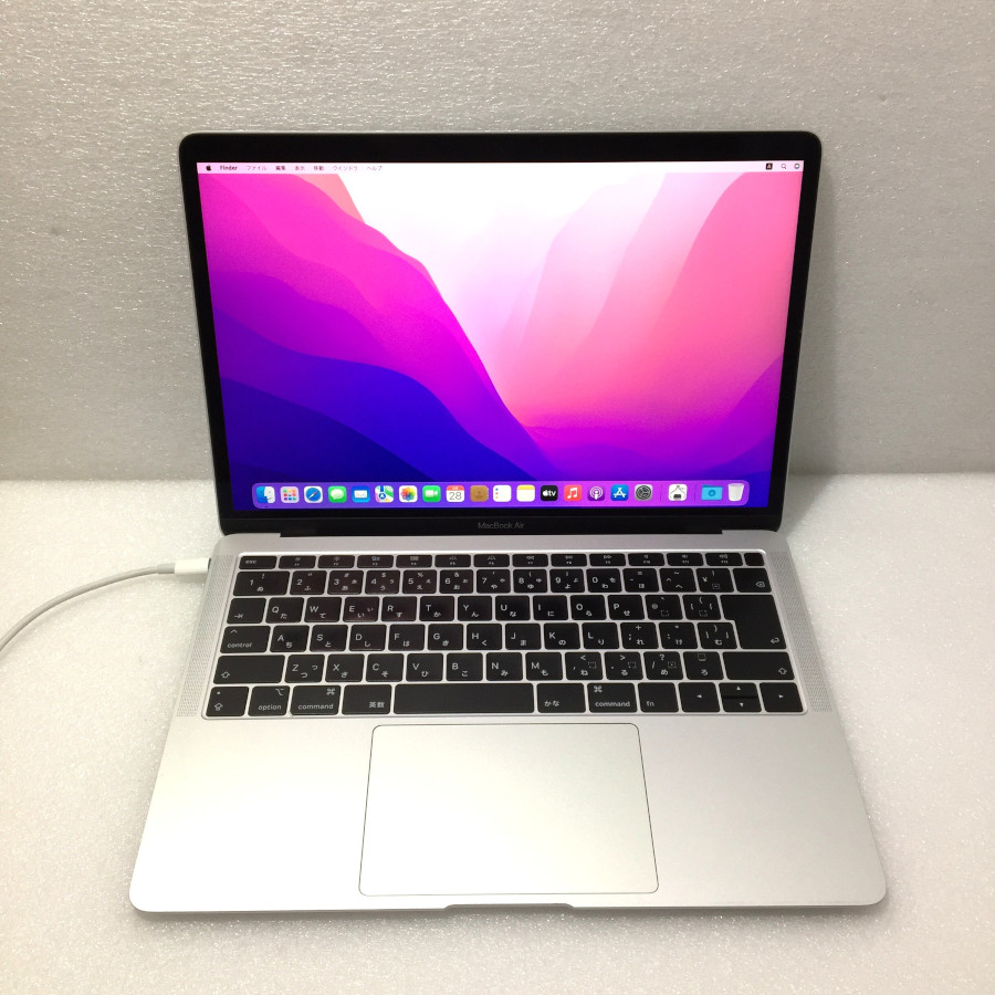 【中古】シルバー MacBook Air (Retina,13-inch,2018) A1932 Core i5-8210Y 8GB SSD128GB爆速 Intel UHD Graphics 617 1536MB搭載 2560×1600 【レビュー記入で保証期間を３ヶ月に延長します。必ず商品到着後1ヶ月保証の期間中にレビューをお願いします】