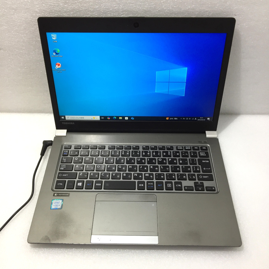 【中古】TOSHIBA dynabook R63/D 13.3型フルHD Core i5-6200U 2.3GHz 8GB M.2 SSD256GB Win10 無線LAN内蔵 Bluetooth Webカメラ HDMI VGA【レビュー記入で保証期間を３ヶ月に延長します。必ず商品到着後1ヶ月保証の期間中にレビューをお願いします】
