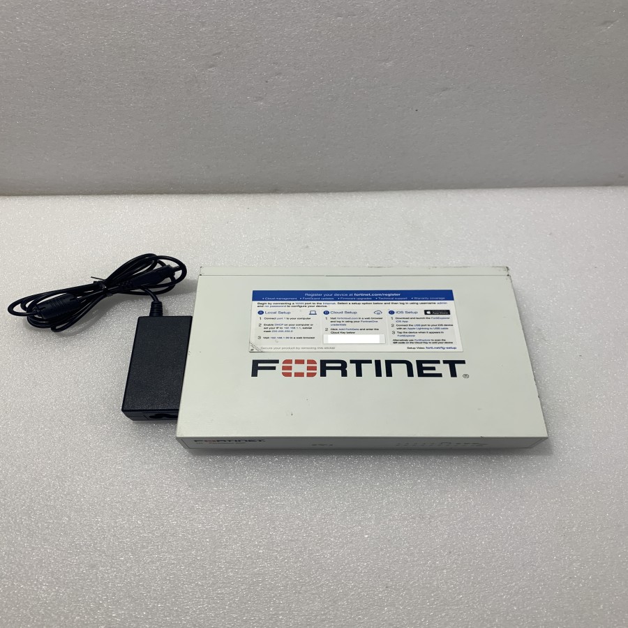 【中古】Fortinet Fortigate-60F 火の手ウォール 安全保障 使用許可法的有効性期限切れ すべり出し化済み