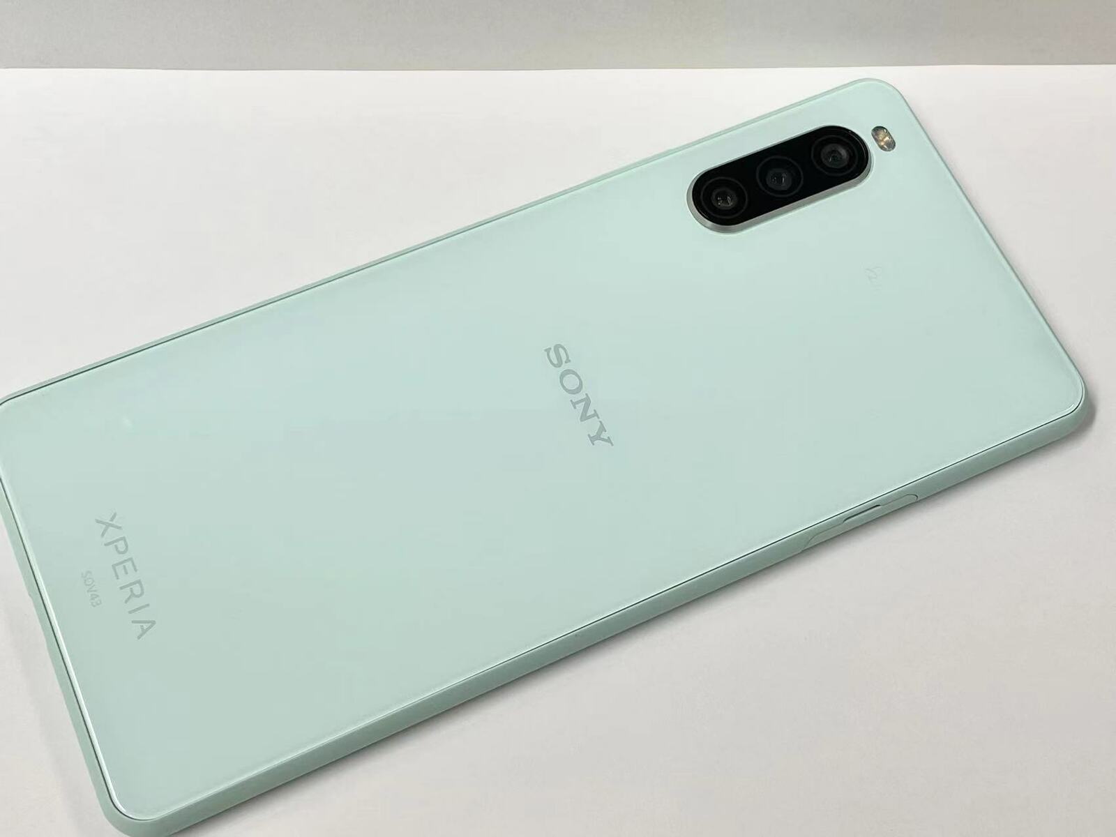 セイモバイル 中古Aランク SIMロック解除済 AU Xperia 10 II ミント SOV43 白ロム 大人気新品