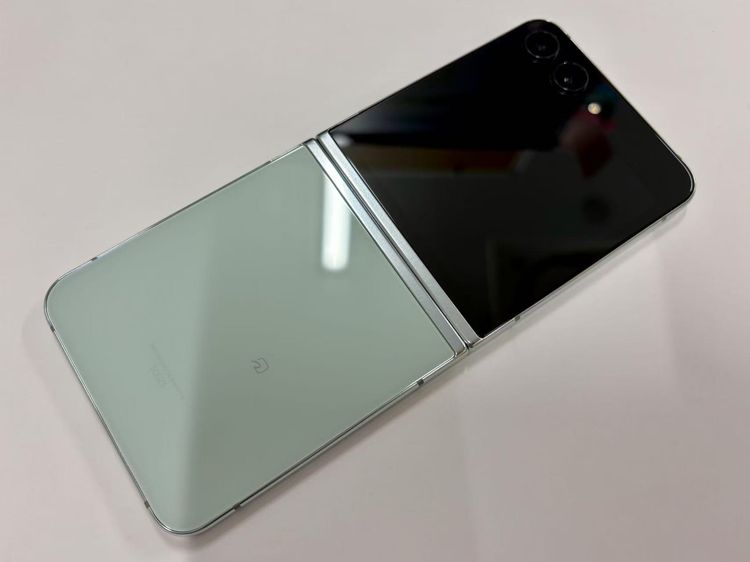 楽天市場】【在庫あり・送料無料】 Galaxy Z Flip5 SCG23 256GB