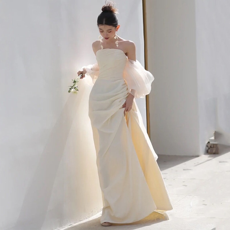 真っ白い婚礼の儀お召しもの、婚礼の儀、花嫁御寮、成年者式、誘い出す状、婚礼の儀、音楽会、彼者誰時寄り合い、寄り合いお召しもの、一緒になる前第八芸術映画化、お召しもの、ロングスコート B-A