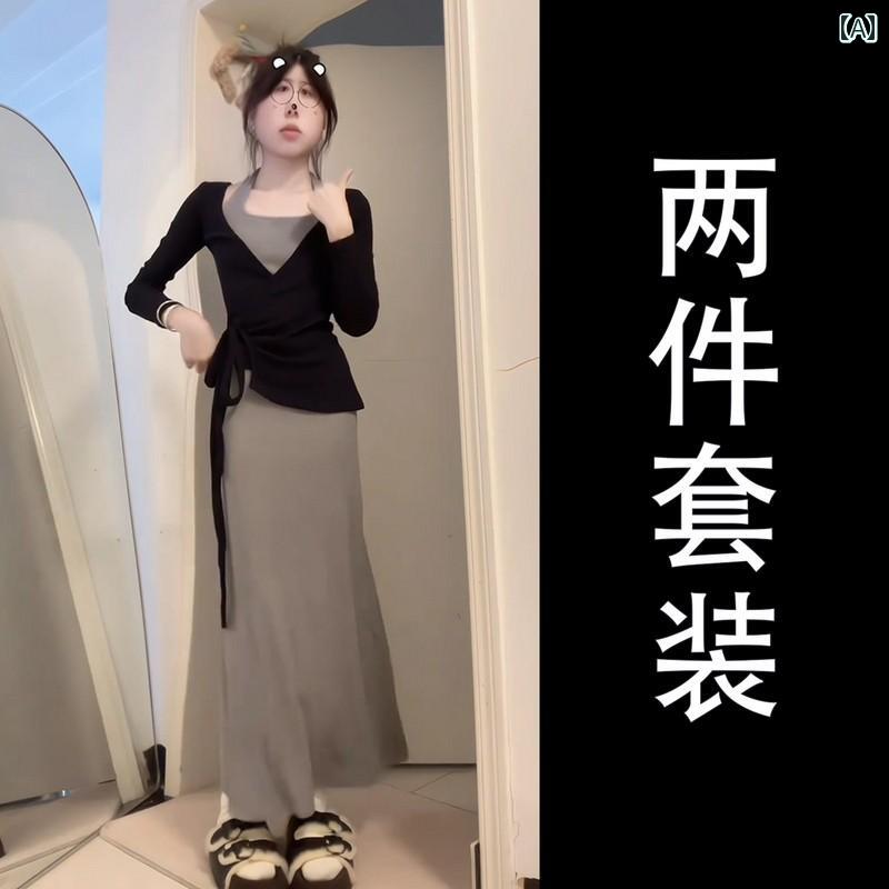 ロング ワンピース グレーの ホルターネックワンピース、 サスペンダー スカート、 カーディガン、 ツーピース スーツ、 高級な 初秋 服、 ニット セーター、 ロング スカート スーツ