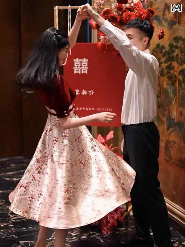 チャイナ ドレス スカート 新しい 中国 風の 婚約 ドレス、 高級な ニッチな 宴会の トースト ドレス、 たっぷりと した 上品な 着用 感の小さな ドレス