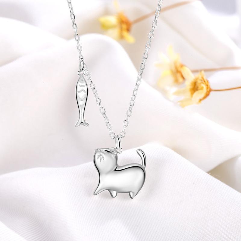 ネックレス 猫 魚 モチーフ シルバー ペンダント かわいい ファッション アクセサリー 個性的 デザイン 動物 チャーム ジュエリー 日常使い