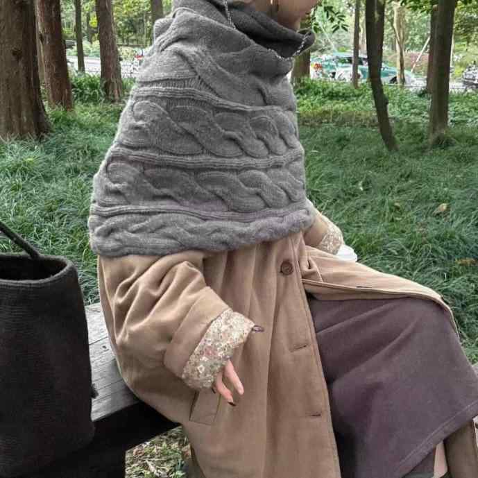 ケープ肩かけ お上さん用 薄墨色 秋冬 カシミール 羊毛 粗編み 捻じれ レトロ 分かりやすい 無地 生あたたかい もの柔らか アウター 羽織り