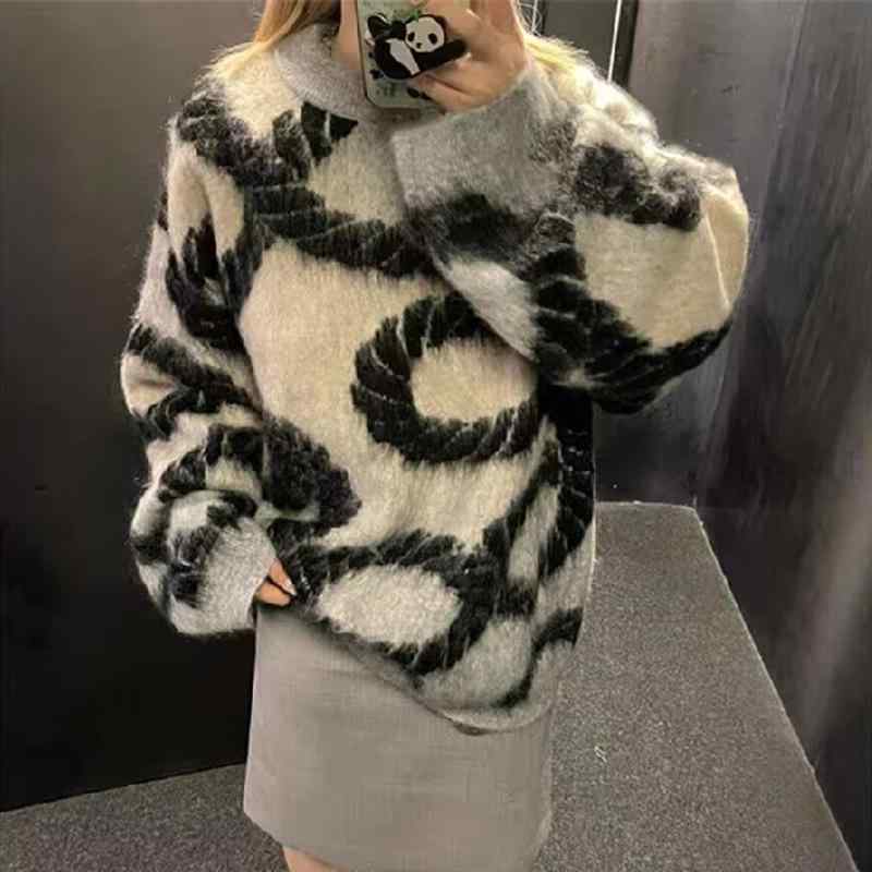 秋冬 ニットセーター 女性用 中長丈 ゆったり クルーネック プルオーバー レトロ 長袖 着回し インナー 普段使い カジュアル 暖かみ 柔らかい素材