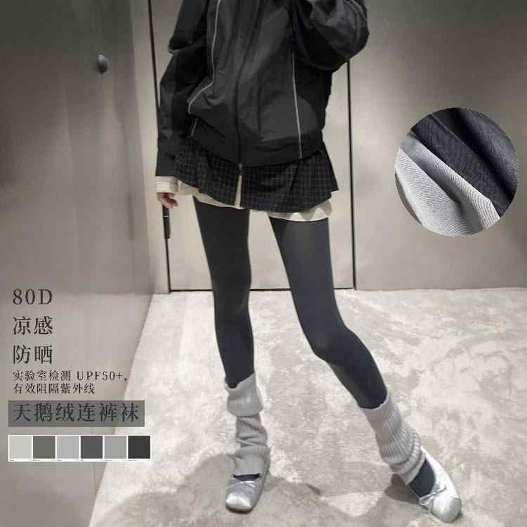 80デニールから120デニールの灰色のストッキングは、高弾性で天鵞絨素材のレギンスです。女性用の薄手で微透明、マットな仕上げで、脚を細く見せる効果があります。