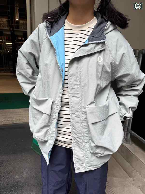 アウター パーカー アウトドア 2025年春には、男女兼用の新作防水軽量帽付きアウターA1243JA02が登場します。