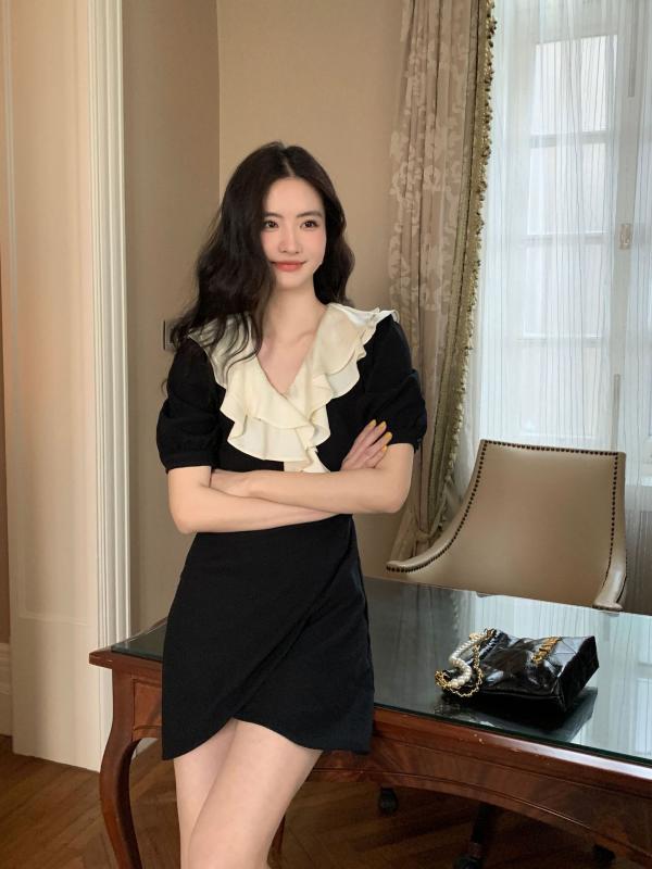レディース ワンピース 夏 フレンチスタイル フリル スリム 紐 ブラック ドレス 膝丈 軽やか 女性用 トップス スカート 組み合わせ 日常使い｜SEIYUショップ
