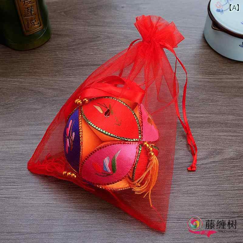 雑貨　装飾品　 アジサイ 広 西 チワン 族 荊 九州 特産 民族 刺繍 結婚 祝い 人 VIP