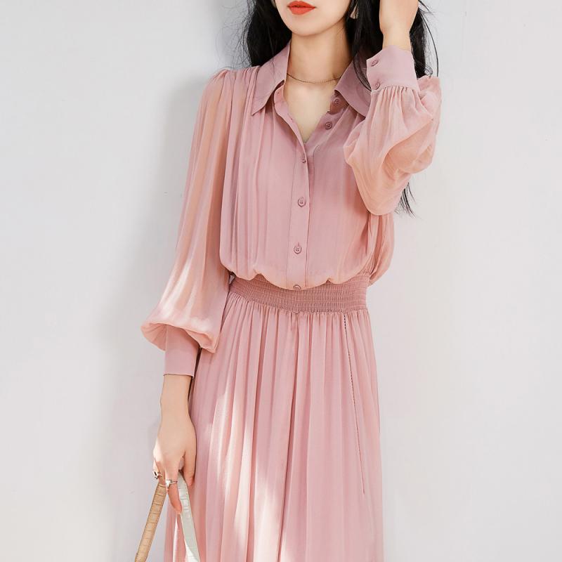 ワンピース レディース 春夏 ロング丈 ピンク系 シフォン 長袖 シャツ襟 ウエストシェイプ Aライン フレア スタイルアップ 着痩せ 体型カバー お腹周りカバー 体系カバー 大きいサイズ プラスサイズ ゆったり シルエット 上品 かわいい 通勤用 デー|SEIYUショップ