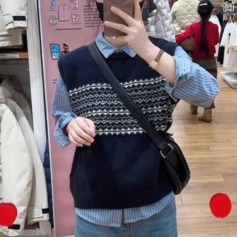 レディース　カジュアル　トップス 春の 服装 セット： おしゃれな ラウンドネックの ニット ベスト エレガントな ストライプシャツ ストレート レッグの スリム ジーンズ スリーピーススーツ