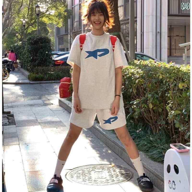 レディース　半袖　ショート 女性用 カジュアル スポーツウェア スーツ 2025夏 綿 半袖 Tシャツ ショート パンツ カレッジ スタイル ガール ツーピース