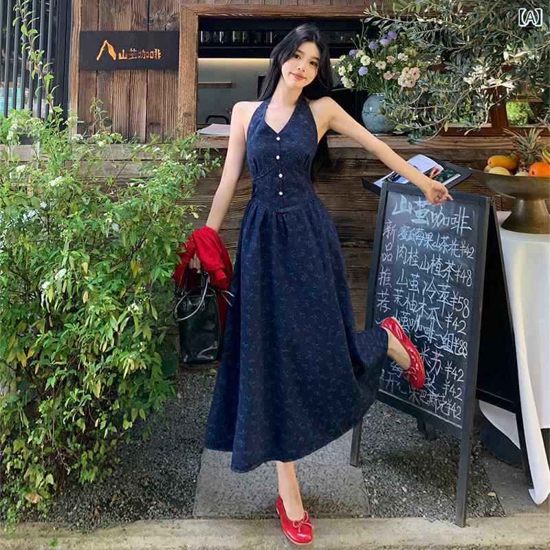ジーンズ 御召しもの レディース 洋 有りの実型の 体型の 太った お嬢さん 夏用の 大層らしい大きさ ホルターネックの 花柄 ジーンズ 御召しもの。 土手っ腹を 取りまかなう して 細く 見せます。