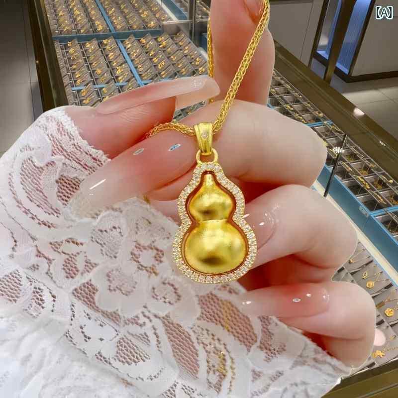 ペンダント ネックレス アクセサリー レトロ 遺産である 金で 包まれた 銀の ひょうたん ペンダント 女性用 幸運と 富を もたらす 回転 ネックレス 彼女用 鎖骨 チェーン 8,844円