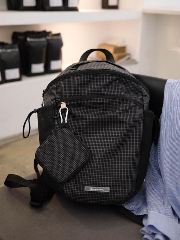 アウトドア ハイキング バック 25年 FW～ 小型 ソフトシェル コーン バッグ～ 軽量 防水 バック パック アウトドア 旅行 通勤 バック パック