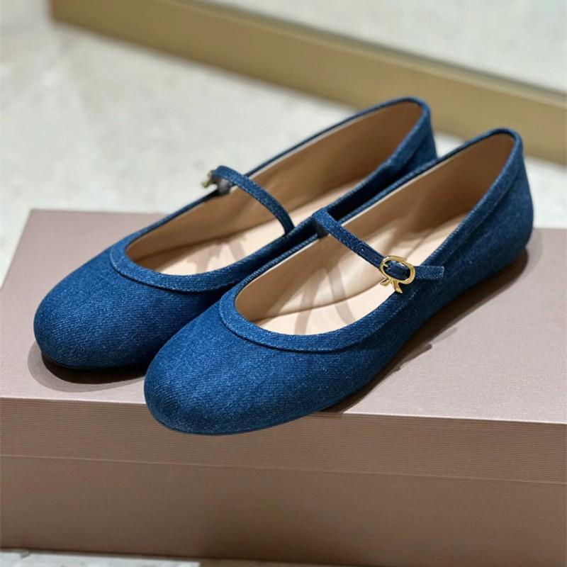 ダンス シューズ フランスの 伝統的な バレエ パンプス、 フラットなお ばあちゃんの 靴、 漢 服の 靴、 女性用の 刺繍入り ムーラン 靴、 ソフト ソールの スクープ シューズ画像