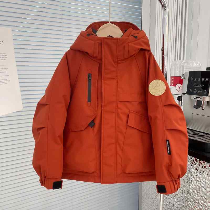 コート キッズ 子供服 男の子 女の子 中綿ダウンジャケット アウター 防寒着 上着 ジャンパー 大きいサイズ ゆったり 体型カバー フード付き 厚手 韓国風 防風 撥水 軽量 保温性 おしゃれ 秋冬 普段使い アウトドア 通学 通園 お出かけ 寒さ対策｜SEIYUショップ