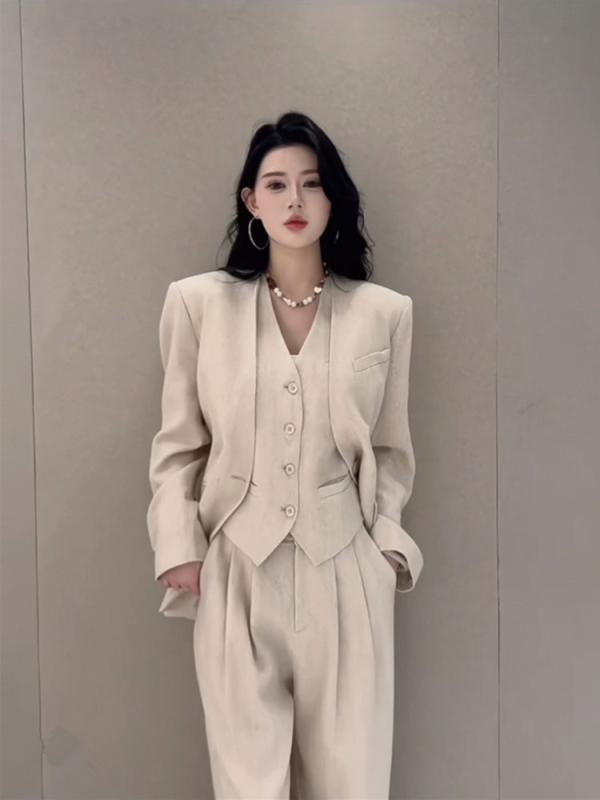 女性用カジュアルスーツ 2025年 春の 新作 レディーススーツ、 高級 ライト ラグジュアリーな 気質の プロフェッショナル スーツ ベスト スリーピーススーツ|SEIYUショップ