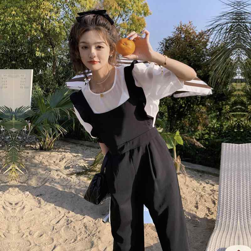 ホルターネックベスト付き❗️デニムジャンプスーツ✨カジュアル