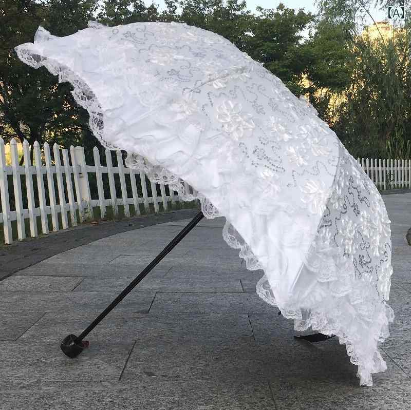 女性用傘 かわいい 日傘、 日焼け 防止、 UV カット、 二 重層 黒 ビニール、 レース、 刺繍入り、 三つ 折り、 女性用 晴 雨 兼用 傘。
