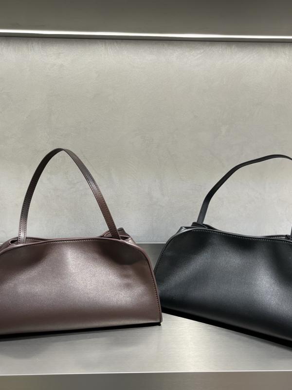ショルダーバッグ レディース 肩かけ 一肩先 トートバッグ 通い御徒面子 なめし革 鞄 かばん 嚢 分かりやすい 第一義的 定番 判定基準 心地好い 自然的  お出かけ 普段使い走り 窈窕たる 好いたらしいめ 執務室 大静電容量