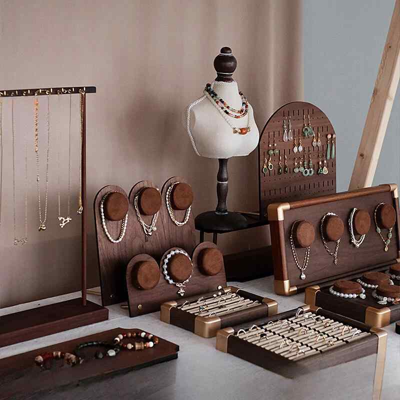 ジュエリー 展示 スタンド ウォールナット 木製 指輪 収納 ラック ブレスレット ネックレス 陳列 棚 アクセサリー 整理 ボックス 撮影 用 インテリア 雑貨 ディスプレイ ケース 珠宝 収納 木目 高級 感 ナチュラル スタイル
