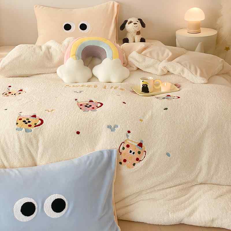 秋冬 暖か ベッド 寝具 セット 厚手 羊毛 フランネル コーラル ベルベット 柔らかい ベッドリネン シンプル 再生繊維 掛け布団 カバー 枕 カバー フィット シーツ 吸湿 速乾 素材｜SEIYUショップ