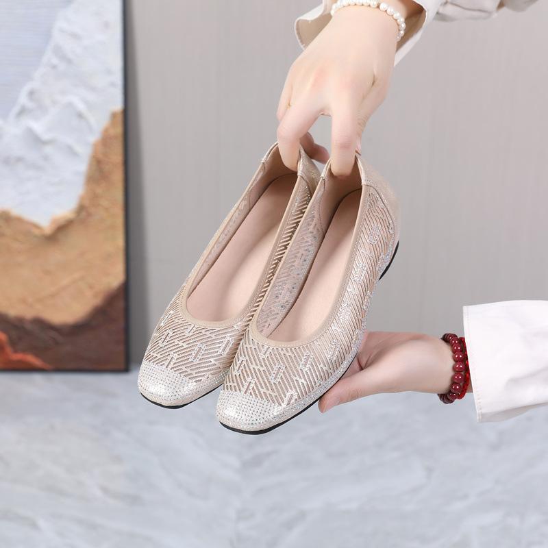 春夏 女性用 メッシュ フラットシューズ クリスタル カットアウト 韓国風 ローカット ソフトソール フェミニン 透け感 通気性 軽量 ガーリー 普段使い