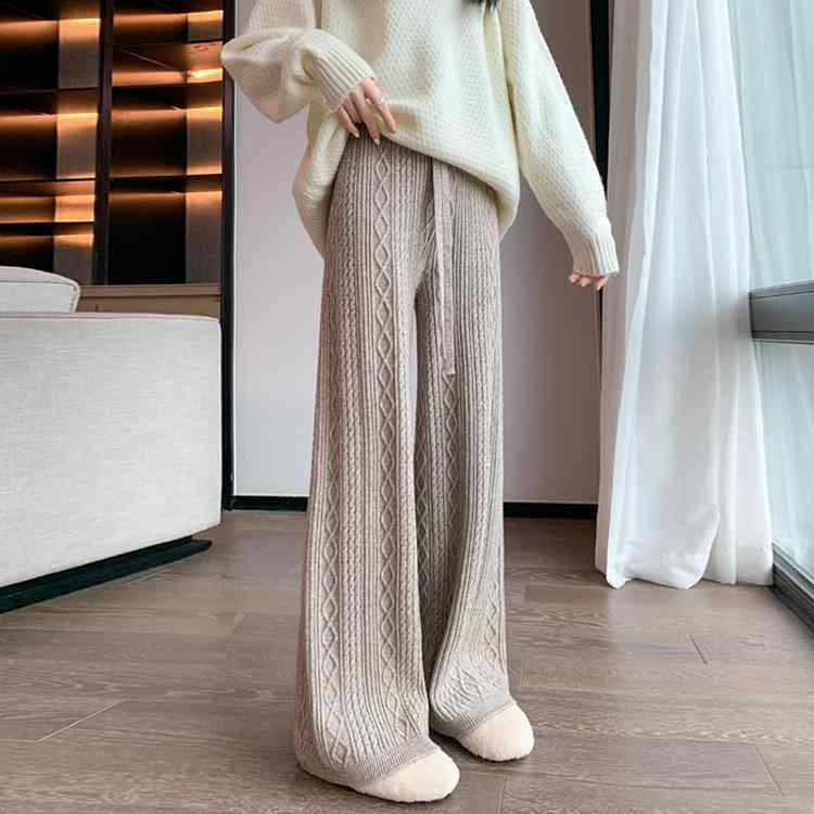 レディース 秋冬 ニット ワイドパンツ 柔らか素材 ケーブル編み ハイウエスト ゆったりシルエット ドレープ カジュアル ロング丈 伸縮性 暖かみ デイリー