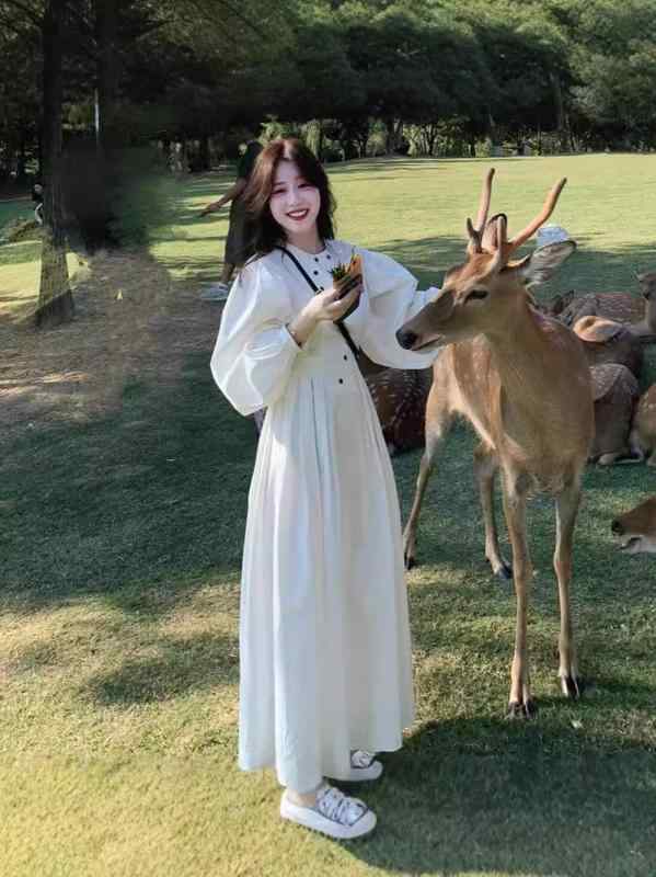 ワンピース レディース ピュアホワイト 長袖 フレンチスタイル ウエストシェイプ ロング丈 秋 高級感 エレガント 上品 スリムライン