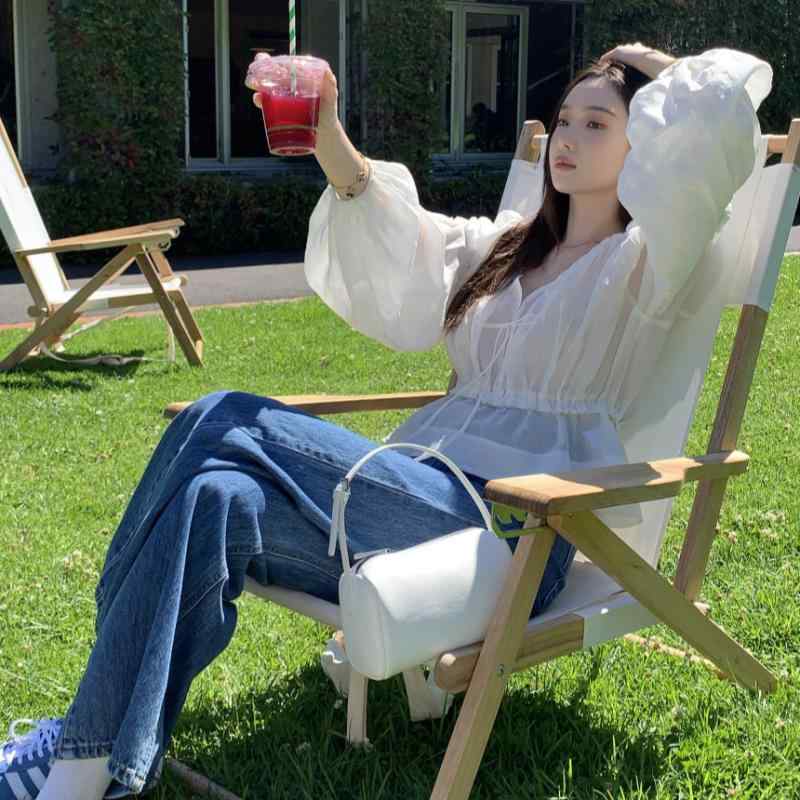ブラウス レディース Vネック ドローコード ウエストシェイプ パフスリーブ シフォン 白 春夏 上品 軽量 フェミニン トップス フレンチスタイル 女性らしいシルエット