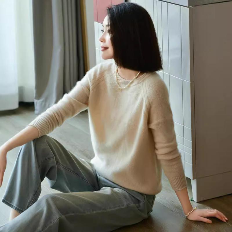 成人女性用 秋冬 編み物スウェーター 純絨毛 無地 もの柔らか 落っこちる肩先 朦々たる 生あたたかい 肌付き トップス ベースレイヤー