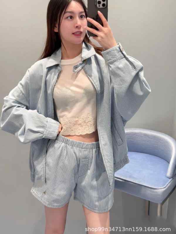 レディース デニムジャケット 春夏 かわいい スリムシルエット 淡色 ウォッシュストライプ 誰でも着やすい 軽量 カジュアル｜SEIYUショップ