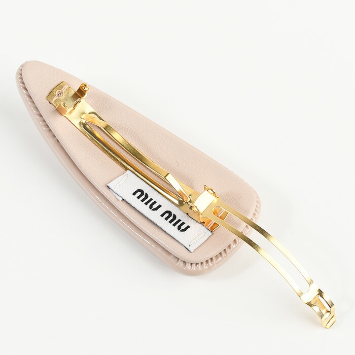 美品⭐️ミュウミュウ ヘアクリップ バレッタ パテント ブルー miumiu ヘアピン パテントレザー バレッタ ライトブルー ミュウ