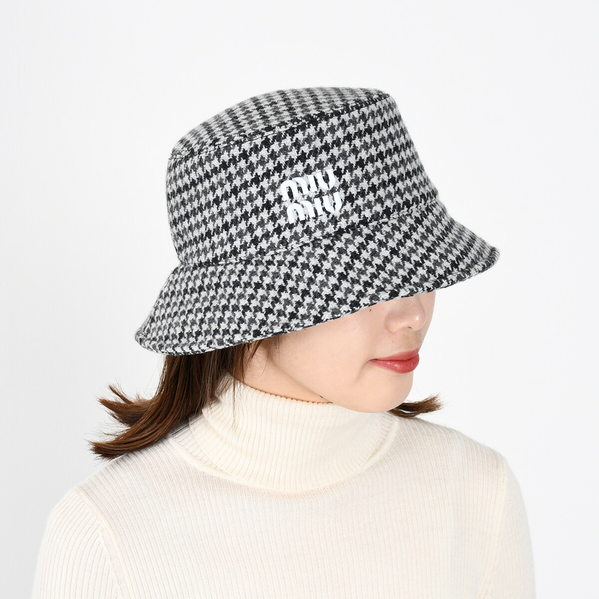 【美品】MIU MIU ミュウミュウ ロゴ バケットハット M 23SS miu MIUMIU ミュウミュウ バケットハット 5HC305 2F6E