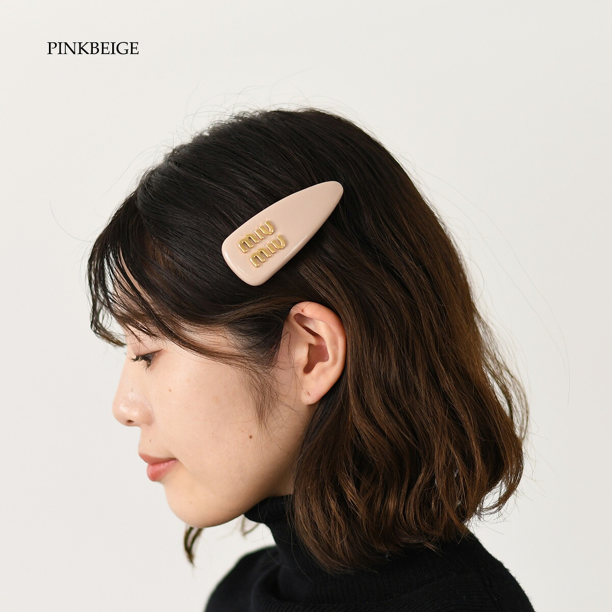 MIU MIU ミュウミュウ ヘアアクセサリー パテントレザー ヘアクリップ 