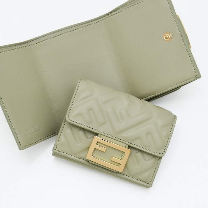 美品　FENDI フェンディ m5 レザー　ロゴプレート　小物入れ　小銭入れ 美品 FENDI フェンディ m5 レザー ロゴプレート 小物入れ 小銭