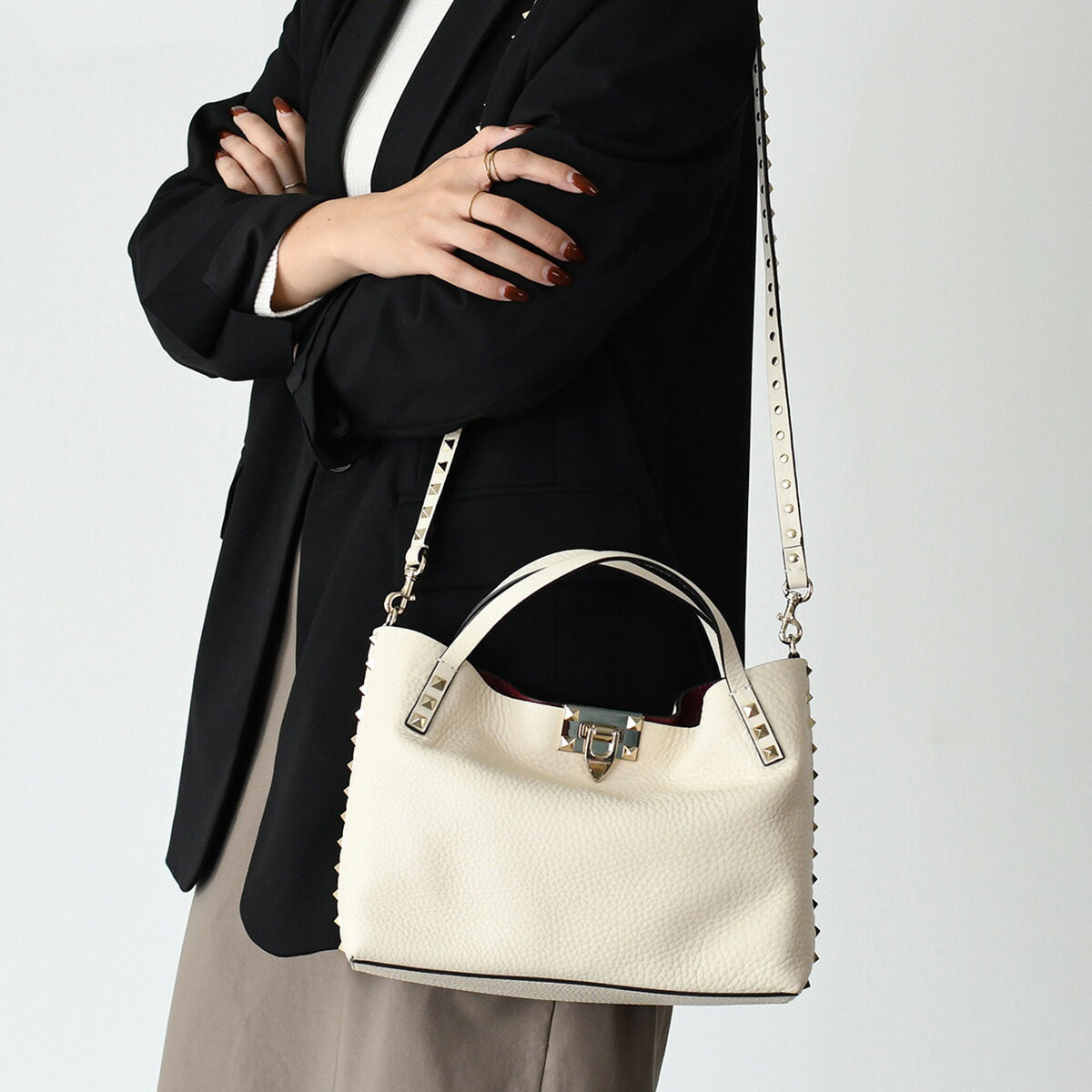 ヴァレンティノ ハンドバッグ ココア 楽天市場】VALENTINO ヴァレンティノ かごバッグ XW2B0K40YCE